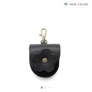 Portland Leather Petunia Pouch